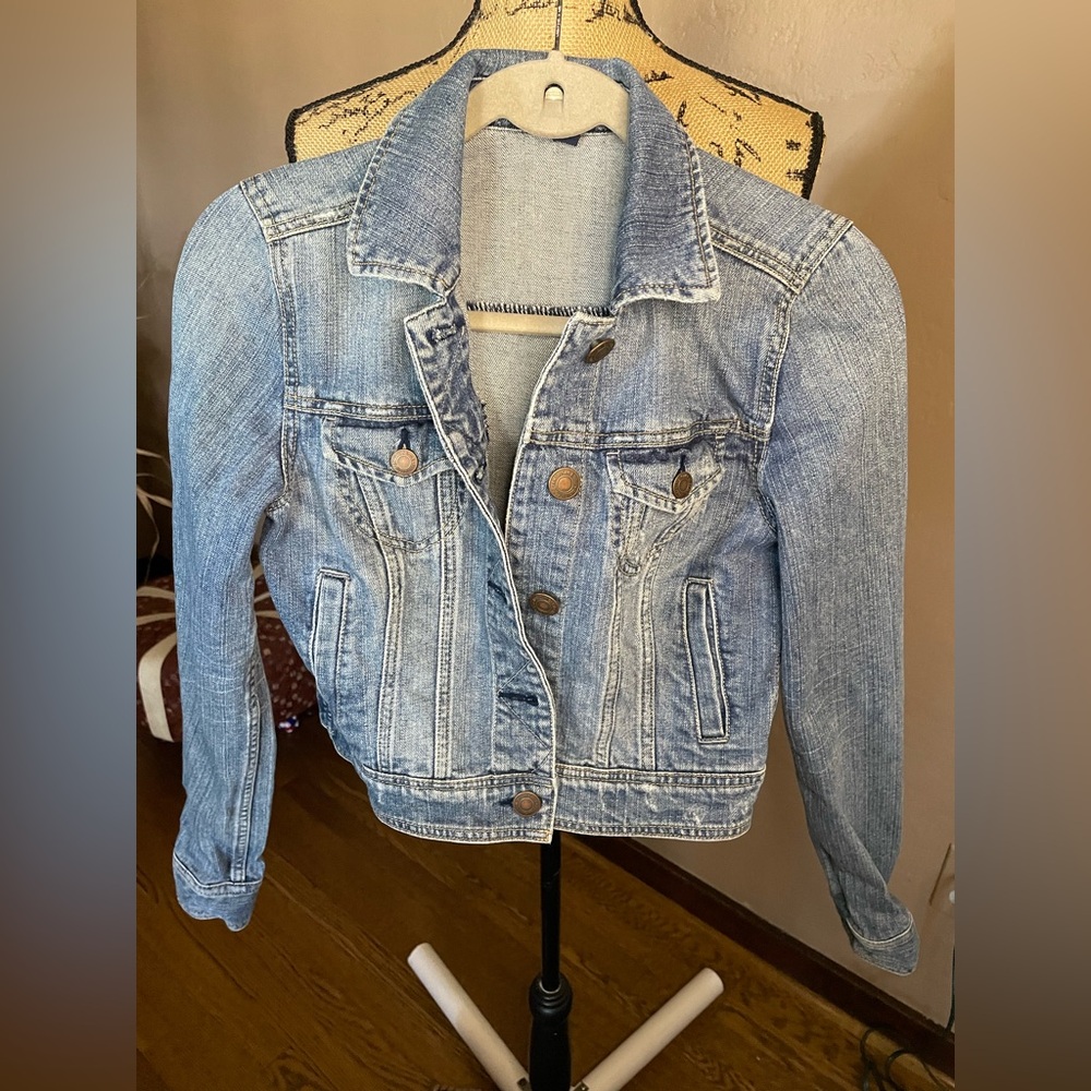 American Eagle Outfitters Classic Blue Denim Jacket size Small